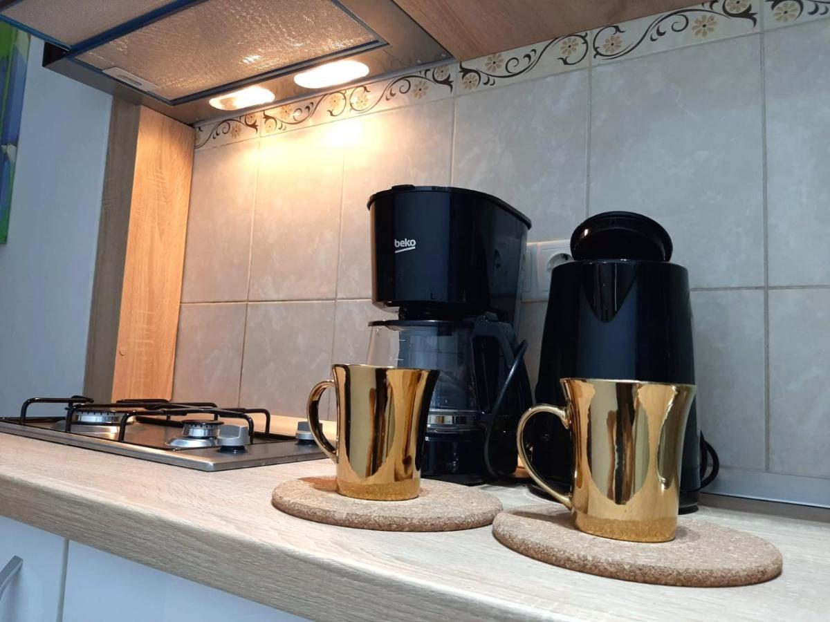 Ultracentral Studio For 4 Apartment Bucharest